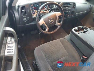 Zdjęcie 8 z 11 samochodu: 2008 CHEVROLET SILVERADO K1500 VIN:2GCEK19J881277593 - miniatura