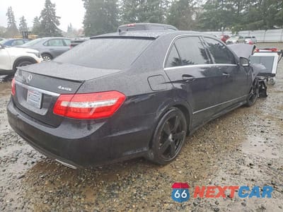 Trzecie zdjęcie samochodu z tyłu: 2010 MERCEDES-BENZ E 350 4MATIC VIN:WDDHF8HB2AA079971 - miniatura