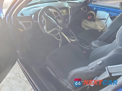 Zdjęcie 8 z 12 samochodu: 2017 HYUNDAI VELOSTER VALUE EDITION VIN:KMHTC6AD4HU316400 - miniatura