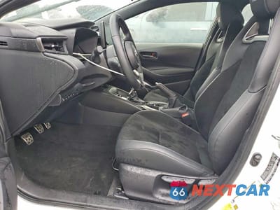 Zdjęcie 7 z 12 samochodu: 2024 TOYOTA GR COROLLA PREMIUM VIN:JTNABAAE5RA012453 - miniatura