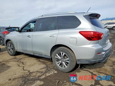 Drugie zdjęcie samochodu z przodu: 2018 NISSAN PATHFINDER SV VIN:5N1DR2MM1JC632498 - miniatura