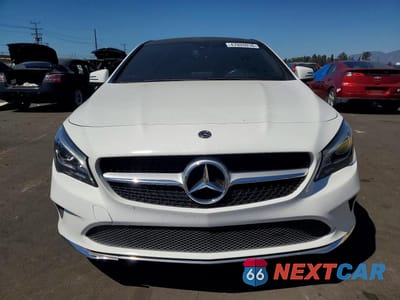 Piąte zdjęcie samochodu w środku: 2019 MERCEDES-BENZ CLA 250 VIN:WDDSJ4EB0KN745754 - miniatura