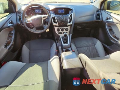 Zdjęcie 8 z 11 samochodu: 2014 FORD FOCUS SE VIN:1FADP3F26EL360599 - miniatura