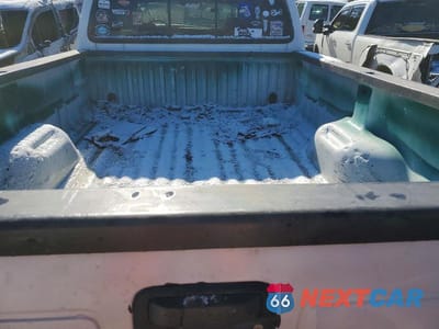 Zdjęcie 10 z 13 samochodu: 1999 FORD F250 SUPER DUTY VIN:1FTNW21F4XEE26483 - miniatura