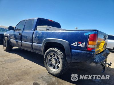Drugie zdjęcie samochodu z przodu: 2000 GMC NEW SIERRA K2500 VIN:1GTGK29U3YZ130310 - miniatura
