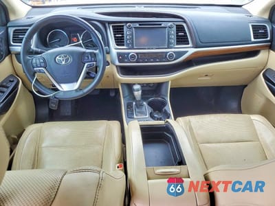 Zdjęcie 8 z 13 samochodu: 2017 TOYOTA HIGHLANDER LIMITED VIN:5TDYZRFH3HS232076 - miniatura
