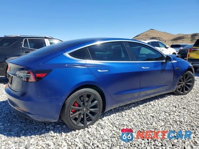 Trzecie zdjęcie samochodu z tyłu: 2020 TESLA MODEL 3 VIN:5YJ3E1EB4LF807156 - miniatura