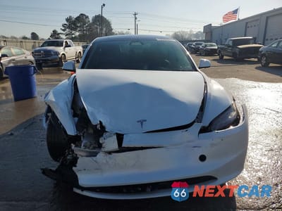 Piąte zdjęcie samochodu w środku: 2024 TESLA MODEL 3 VIN:5YJ3E1EA5RF769467 - miniatura