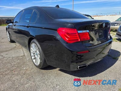 Trzecie zdjęcie samochodu z tyłu: 2011 BMW 750 LI VIN:WBAKC8C53BC431842 - miniatura