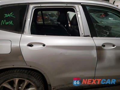 Zdjęcie 11 z 13 samochodu: 2018 BMW X3 XDRIVE30I VIN:5UXTR9C50JLD68419 - miniatura