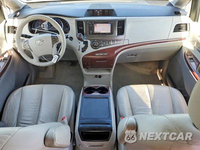 Zdjęcie 8 z 14 samochodu: 2013 TOYOTA SIENNA XLE 8-PASSENGER VIN:5TDYK3DCXDS332906 - miniatura