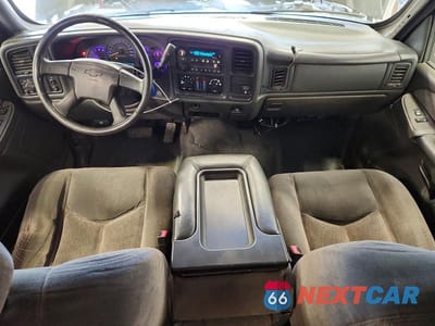 Zdjęcie 8 z 12 samochodu: 2003 CHEVROLET SILVERADO K1500 VIN:2GCEK19T131345081 - miniatura