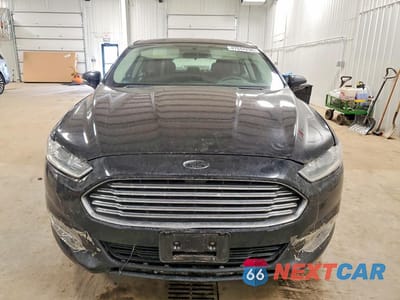 Piąte zdjęcie samochodu w środku: 2016 FORD FUSION SE VIN:3FA6P0H72GR290751 - miniatura