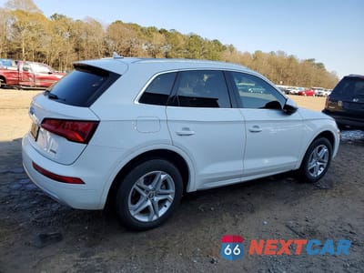Trzecie zdjęcie samochodu z tyłu: 2019 AUDI Q5 PREMIUM VIN:WA1ANAFY1K2041506 - miniatura