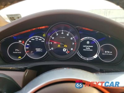 Zdjęcie 9 z 12 samochodu: 2022 PORSCHE CAYENNE VIN:WP1AA2AY0NDA04176 - miniatura