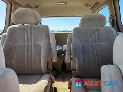 Zdjęcie 10 z 12 samochodu: 1999 TOYOTA SIENNA LE VIN:4T3ZF13C1XU130649 - miniatura