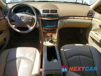 Zdjęcie 8 z 12 samochodu: 2007 MERCEDES-BENZ E 350 VIN:WDBUF56X17B175467 - miniatura