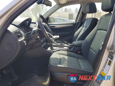 Zdjęcie 7 z 12 samochodu: 2014 BMW X1 XDRIVE28I VIN:WBAVL1C59EVY22720 - miniatura
