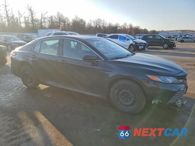 Czwarte zdjęcie samochodu z boku: 2019 TOYOTA CAMRY HYBRID LE VIN:4T1B31HK8KU508798 - miniatura