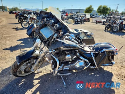 Trzecie zdjęcie samochodu z tyłu: 2006 HARLEY-DAVIDSON FLHXI VIN:1HD1KBW136Y682410 - miniatura