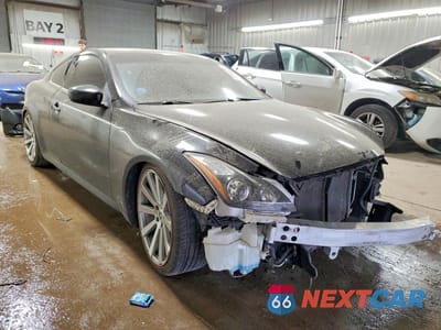 Czwarte zdjęcie samochodu z boku: 2014 INFINITI Q60 COUPE BASE VIN:JN1CV6EL1EM131316 - miniatura