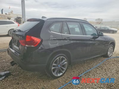 Trzecie zdjęcie samochodu z tyłu: 2013 BMW X1 XDRIVE28I VIN:WBAVL1C57DVR81766 - miniatura