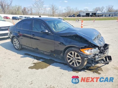 Czwarte zdjęcie samochodu z boku: 2007 BMW 328 XI SULEV VIN:WBAVC73557KP33346 - miniatura