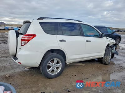 Trzecie zdjęcie samochodu z tyłu: 2010 TOYOTA RAV4 BASE VIN:JTMBK4DV9AD011136 - miniatura