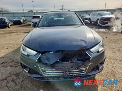 Piąte zdjęcie samochodu w środku: 2019 AUDI A4 PREMIUM VIN:WAUDNAF40KA039815 - miniatura