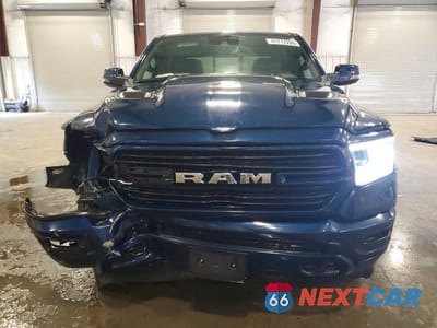 Piąte zdjęcie samochodu w środku: 2023 RAM 1500 LARAMIE VIN:1C6SRFJT8PN587627 - miniatura