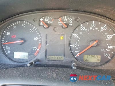 Zdjęcie 9 z 13 samochodu: 1998 VOLKSWAGEN PASSAT GLS VIN:WVWMA63B0WE163032 - miniatura
