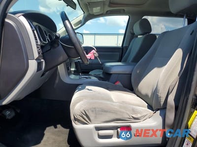 Zdjęcie 7 z 13 samochodu: 2016 TOYOTA SEQUOIA SR5 VIN:5TDZY5G12GS063622 - miniatura