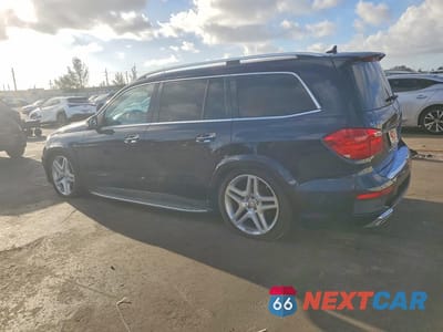 Drugie zdjęcie samochodu z przodu: 2015 MERCEDES-BENZ GL 550 4MATIC VIN:4JGDF7DE6FA483247 - miniatura