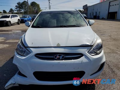 Piąte zdjęcie samochodu w środku: 2017 HYUNDAI ACCENT SE VIN:KMHCT4AE2HU197310 - miniatura