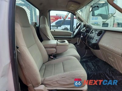 Zdjęcie 10 z 11 samochodu: 2008 FORD F350 VIN:1FDWF37R58EB68886 - miniatura