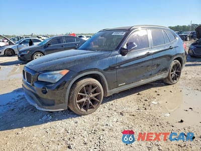 2015 BMW X1 SDRIVE28I WBAVM1C51FV498323 - główne zdjęcie licytacji z USA - miniatura