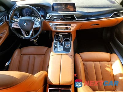 Zdjęcie 8 z 11 samochodu: 2019 BMW 740 I VIN:WBA7E2C54KB217669 - miniatura