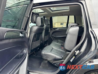 Zdjęcie 7 z 10 samochodu: 2017 MERCEDES-BENZ GLS 550 4MATIC VIN:4JGDF7DE5HA744970 - miniatura