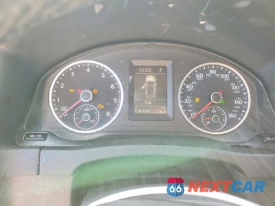 Zdjęcie 9 z 11 samochodu: 2015 VOLKSWAGEN TIGUAN S VIN:WVGAV7AX9FW513937 - miniatura