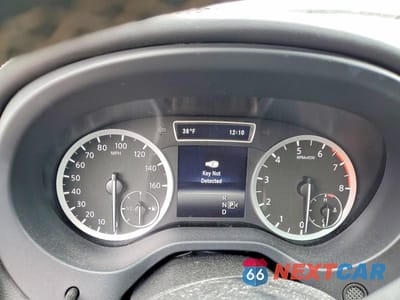 Zdjęcie 9 z 12 samochodu: 2018 INFINITI QX30 ESSENTIAL VIN:SJKCH5CRXJA005745 - miniatura