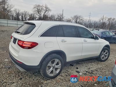 Trzecie zdjęcie samochodu z tyłu: 2018 MERCEDES-BENZ GLC 300 4MATIC VIN:WDC0G4KB9JV104132 - miniatura