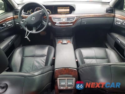Zdjęcie 8 z 11 samochodu: 2008 MERCEDES-BENZ S 550 VIN:WDDNG71X78A153413 - miniatura