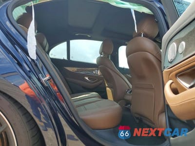 Zdjęcie 10 z 12 samochodu: 2019 MERCEDES-BENZ E 63 AMG-S 4MATIC VIN:WDDZF8KB3KA521624 - miniatura