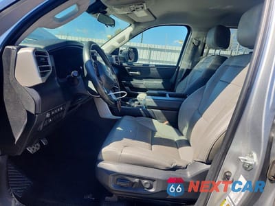 Zdjęcie 7 z 12 samochodu: 2023 TOYOTA TUNDRA SR5 VIN:5TFLA5DB8PX086324 - miniatura