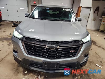 Piąte zdjęcie samochodu w środku: 2023 CHEVROLET TRAVERSE RS VIN:1GNEVJKW3PJ342651 - miniatura