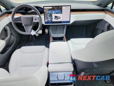 Zdjęcie 8 z 12 samochodu: 2024 TESLA MODEL S VIN:5YJSA1E55RF542015 - miniatura
