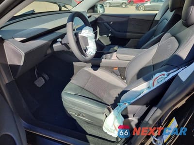 Zdjęcie 7 z 13 samochodu: 2026 TESLA MODEL Y VIN:7SAYGDED0TF537803 - miniatura