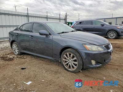 Czwarte zdjęcie samochodu z boku: 2006 LEXUS IS 250 BASE VIN:JTHCK262262008043 - miniatura