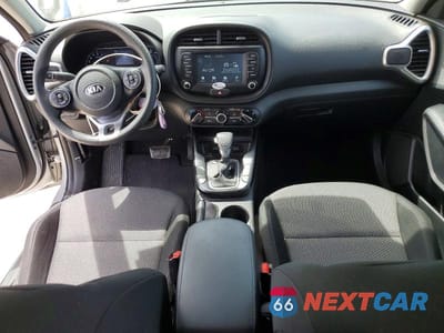 Zdjęcie 8 z 12 samochodu: 2020 KIA SOUL LX VIN:KNDJ23AU5L7098729 - miniatura