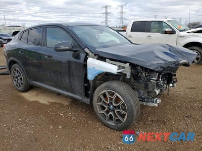 Czwarte zdjęcie samochodu z boku: 2026 BMW X2 XDRIVE28I VIN:WBX63GM0XT5421528 - miniatura